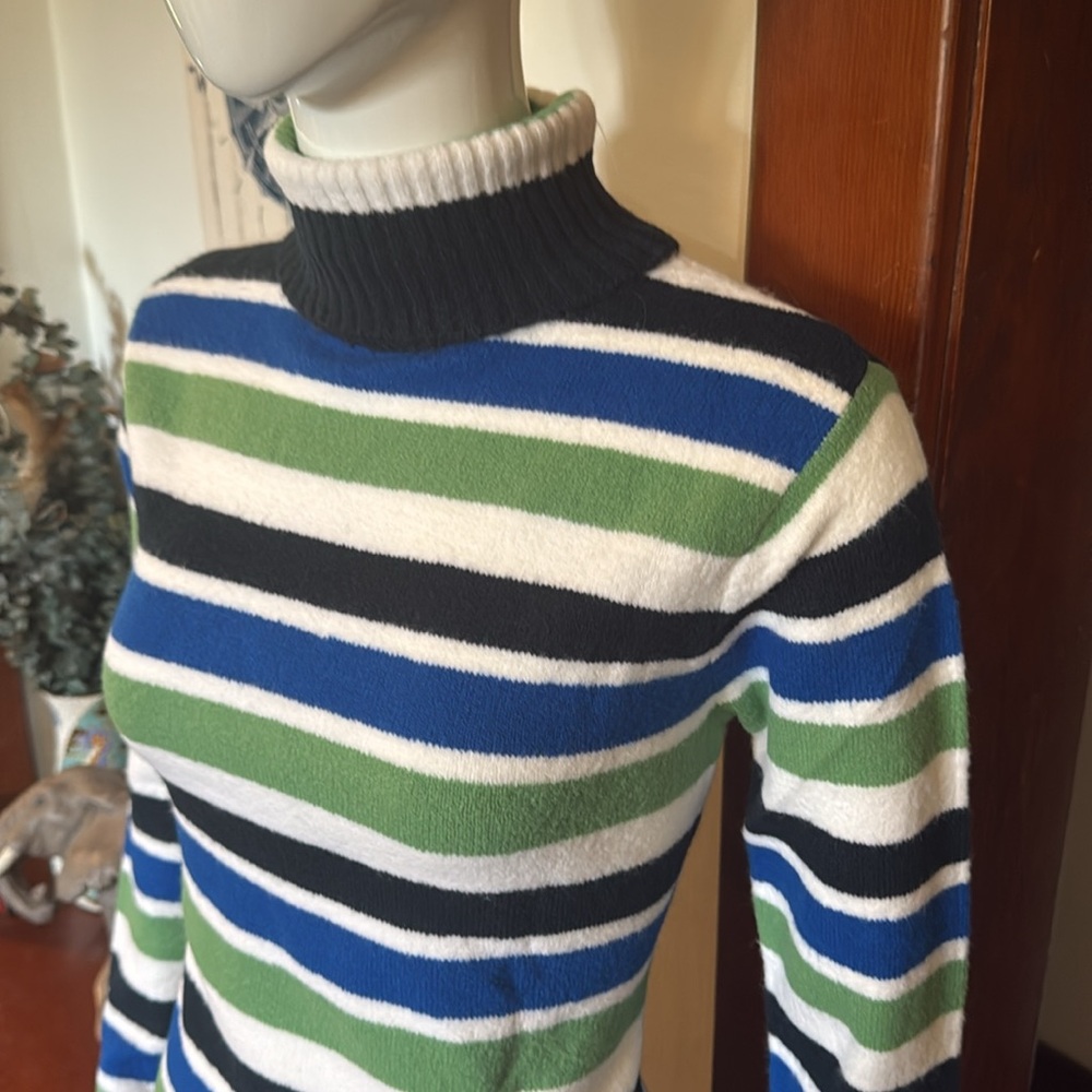 NWT northern reflections size smallStriped Women's Sweater - Blue, Green, White - Picture 3 of 4